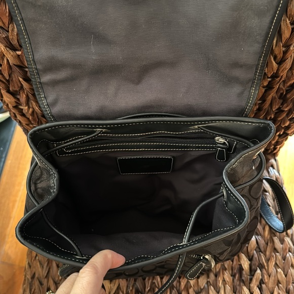 Coach signature C leather and canvas backpack - Picture 5 of 8